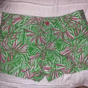 Lilly Callahan short